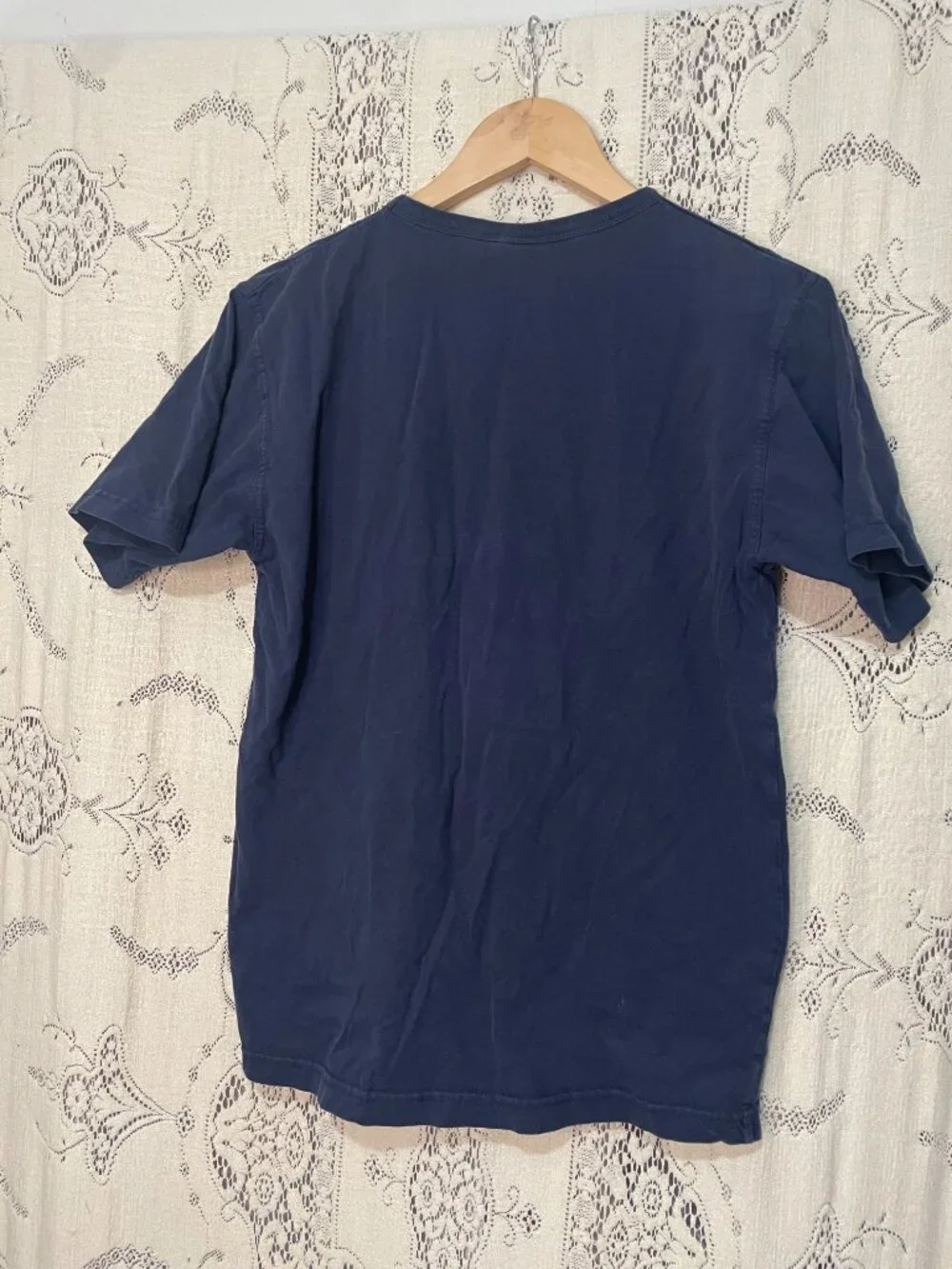 Your Basic: vintage Amsterdam y2k shirt - Picture 4 of 5